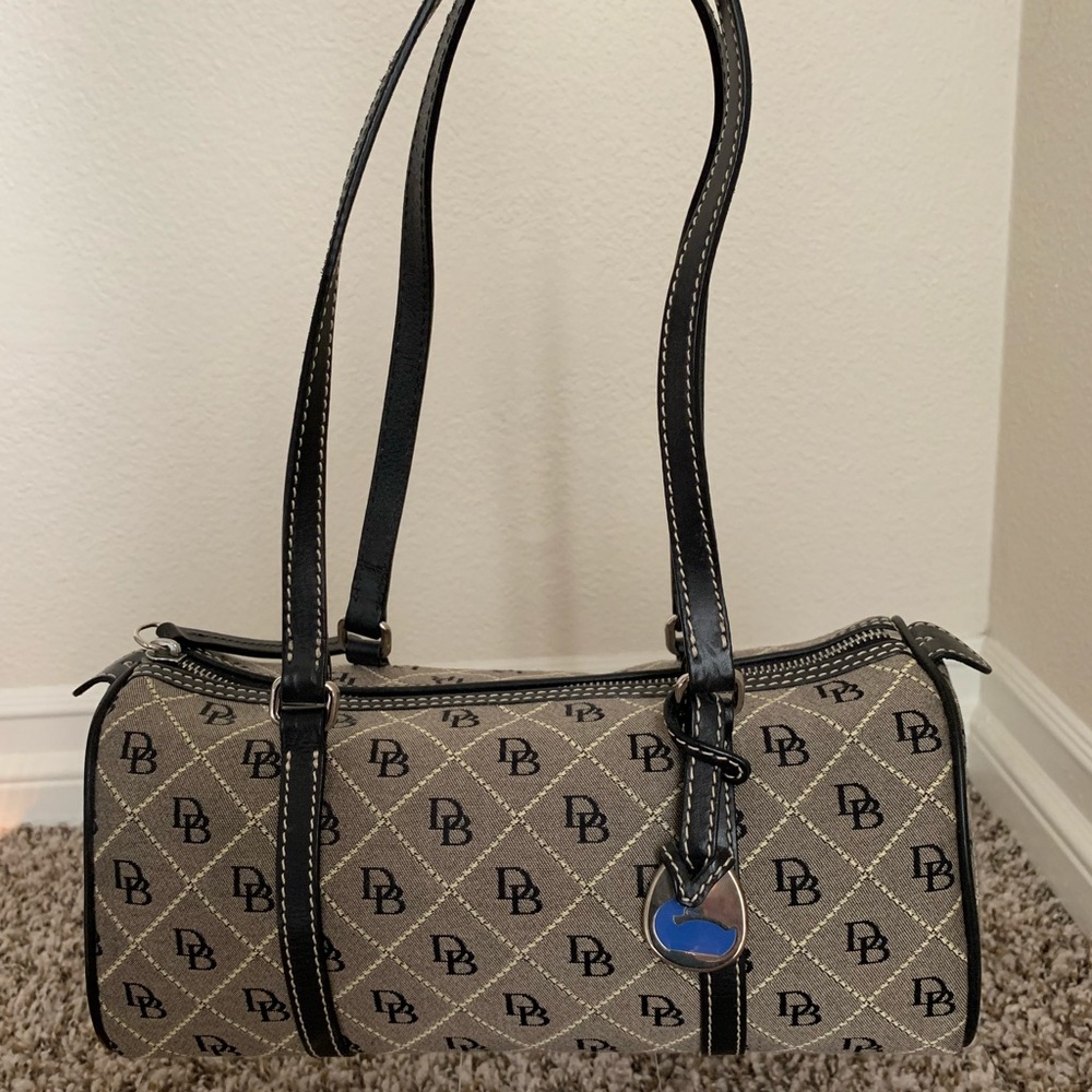 Donney & Burke Classic DB Logo Barrel Bag